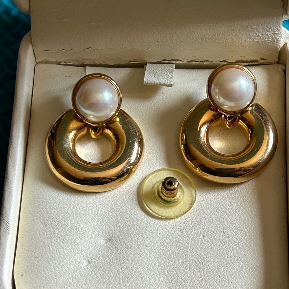 Earrings - Picture 13 of 13